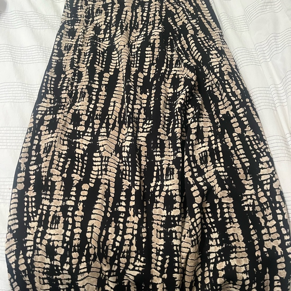 Chic Black and Cream Maxi Skirt